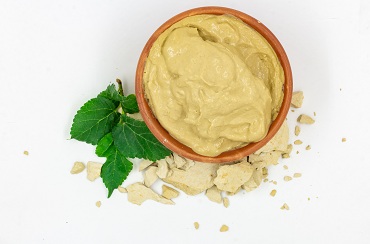 Orange og Multani Mitti Face Pack