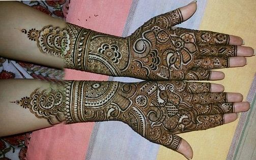 Páva ihlette marathi Mehndi Designs