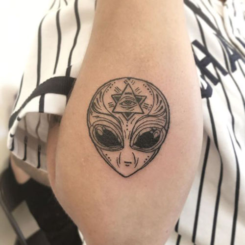 Bedste Alien Tattoo Designs 8