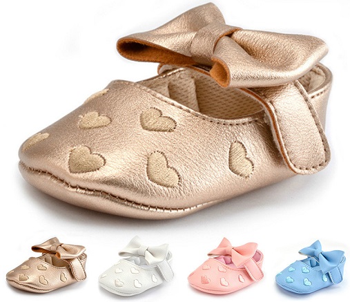 Szív alakú arany kisgyermek cipő