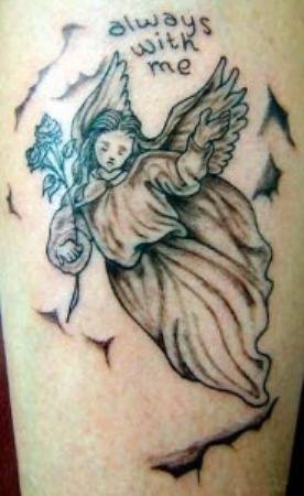 Angyalok keresztény tetoválása