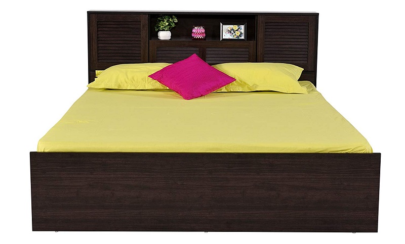 Fa matt felületű tároló ágy