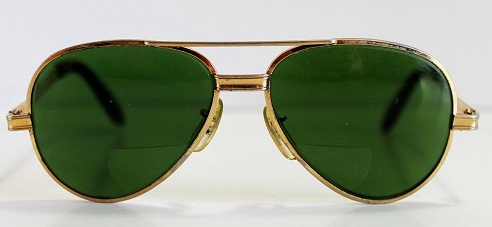 Tonede grønne solbriller