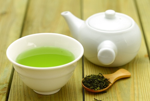 Grøn te til at reducere fedtet hud