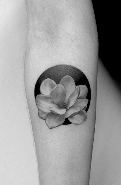 Lille mystisk Gardenia -tatovering