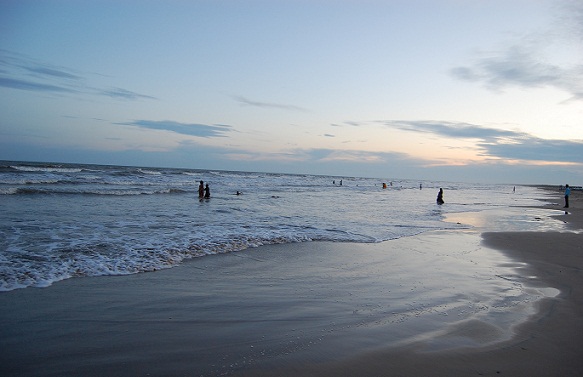 Manginapudi -stranden, Krishna -distriktet, Andhra Pradesh