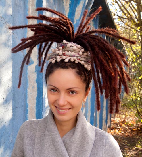 Mohawk frisure med dreads