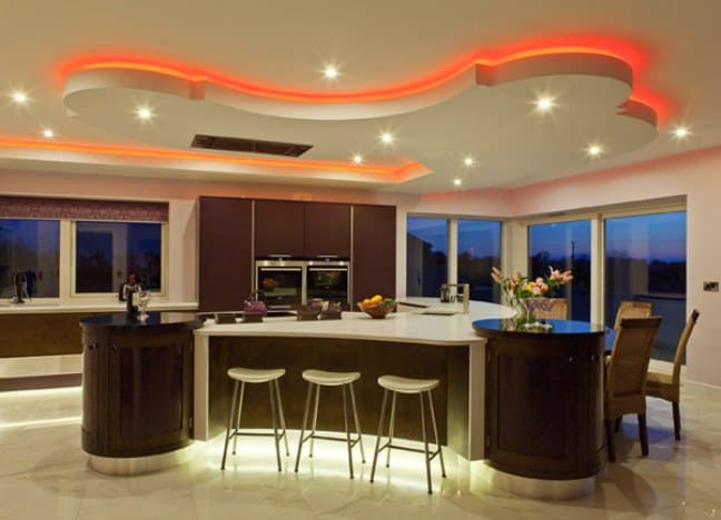Seneste loftsdesign i spisestuen