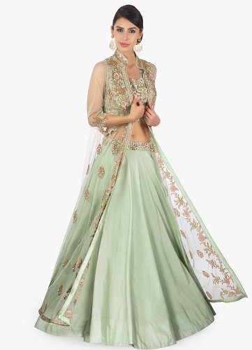 Lehenga med en lang jakke