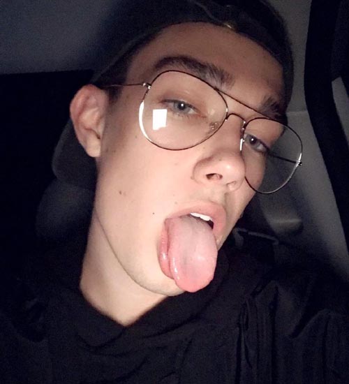 James Charles smink nélkül 7