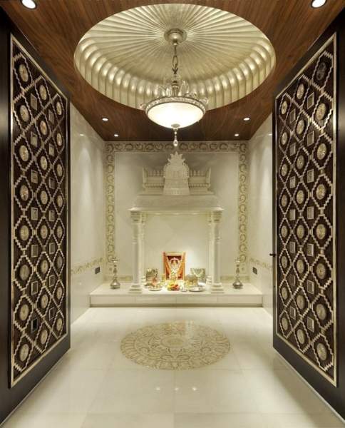 Enkle pooja rum falske loft designs