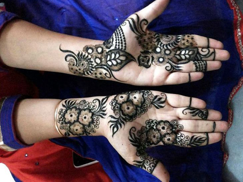 Førende Mehndi -kunstnere i Ahmedabad