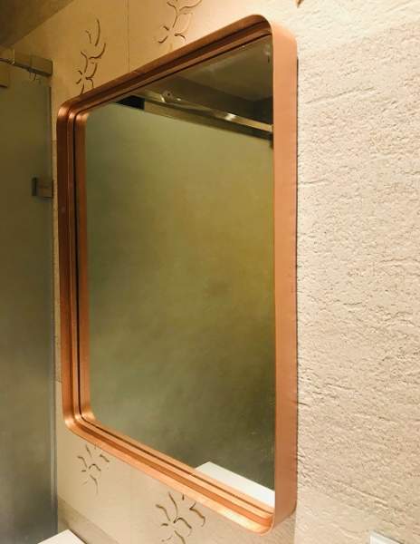 egyedi fürdőszobai tükrök