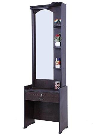stilfuldt toiletbord med spejl