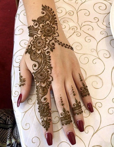 Hindu Bandhan Mehndi Designs