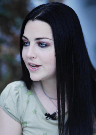 Amy Lee uden makeup 4