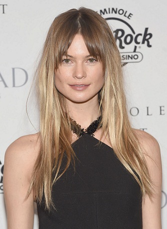 Behati Prinsloo smink nélkül 2
