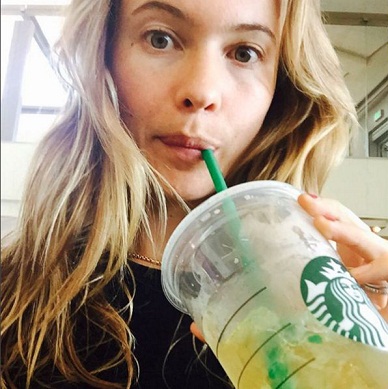 Behati Prinsloo smink nélkül 4
