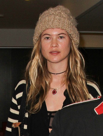 Behati Prinsloo smink nélkül 9