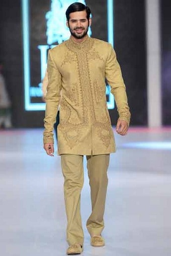 Pakisztáni alkalmi Sherwani