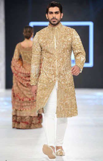 Pakistanske Golden Sherwani