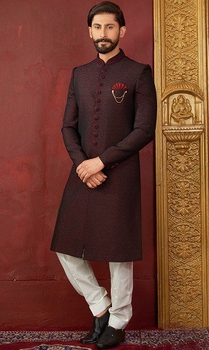 Pakistanske broderede Sherwani