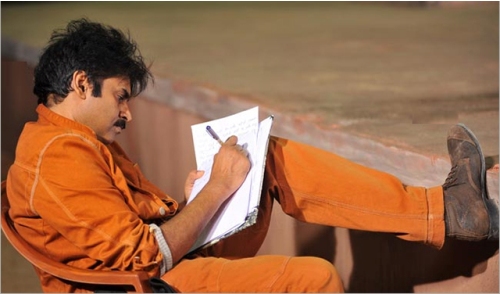 Pawan Kalyan med og uden makeup 9