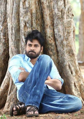 Pawan Kalyan med og uden makeup 8