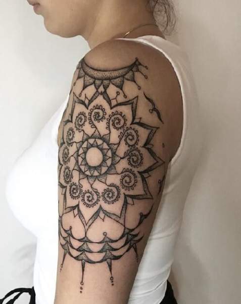 Mandala Tetoválás Lányoknak