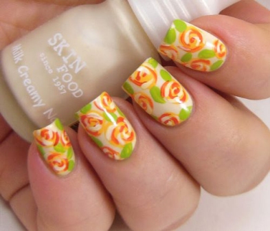 FreeHand Flower Nail Design Ideer