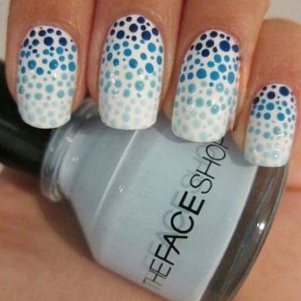 Blue Ombre Nail Art