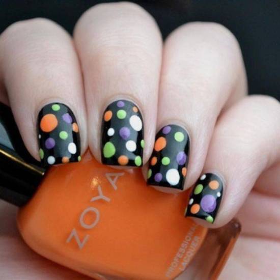 Multi Color Polka Dot Designs of Nails
