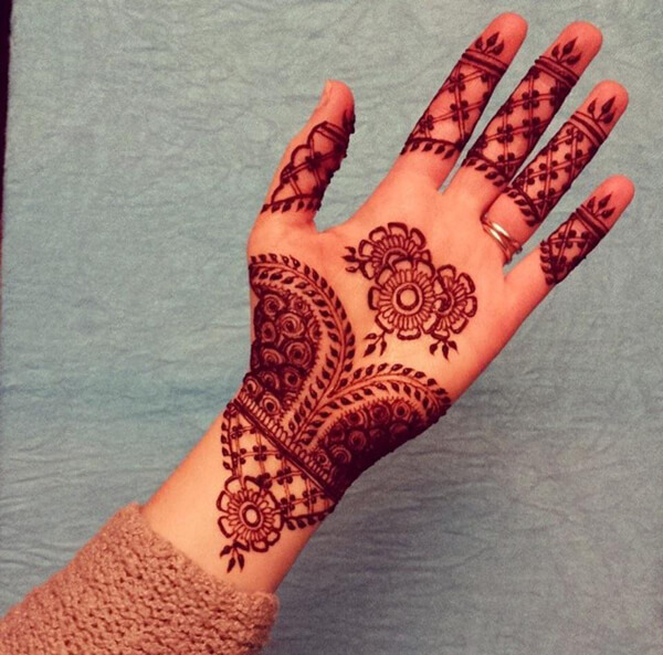 Enkle arabiske Mehndi -designs