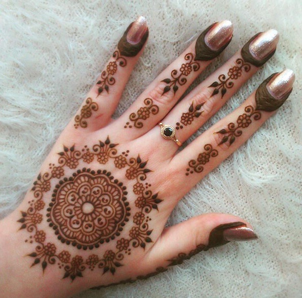 Enkelt arabisk Mehndi -design