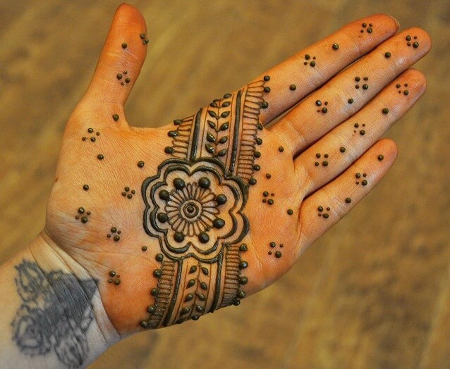 Enkelt arabisk Mehendi -design