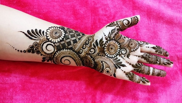 Arab Mehndi Design Twist -el