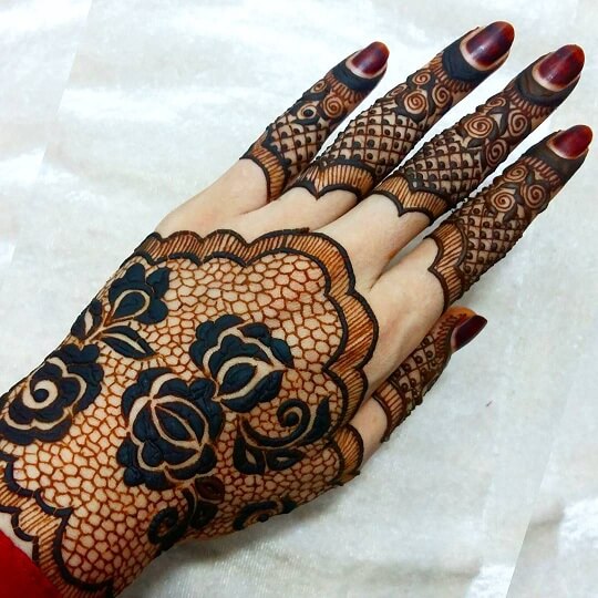 Seneste arabiske Mehndi -design