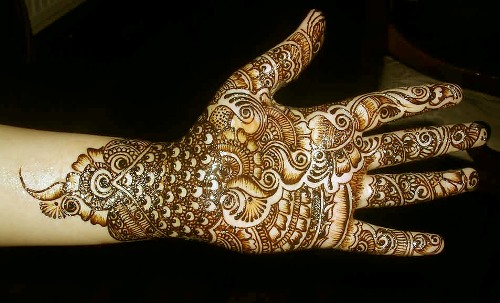 Arab Mehndi Designs for Brides