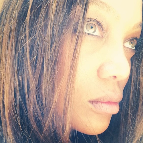 Billeder af Tyra Banks uden makeup 9