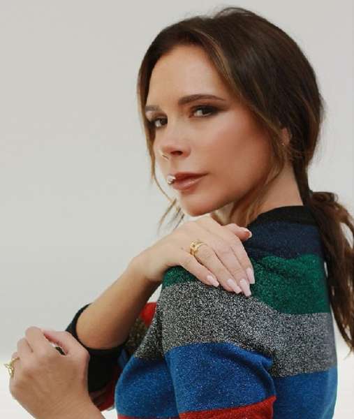 victoria beckham frizurák 2021