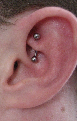 Torony piercing