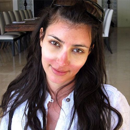 Kim Kardashian tan ansigt