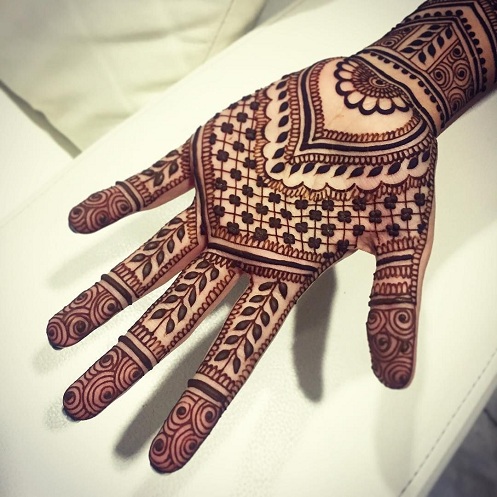 Indisk stil Mehendi -designs