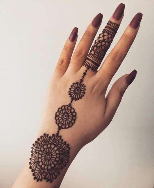 Simpel Mehendi