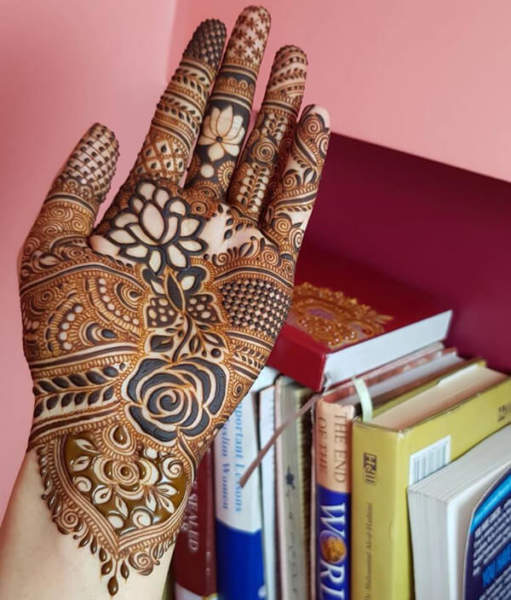 Egyszerű és könnyű Mehndi Designs