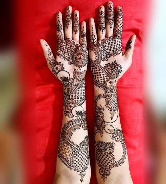 Teljes kézi Mehndi Design