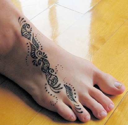 Láb tetoválás mehndi design