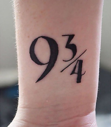 Berømt platformnummer Harry Potter -tatovering