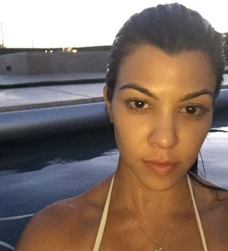 Kourtney Kardashian smink nélkül