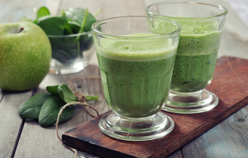 palak juice előnyei